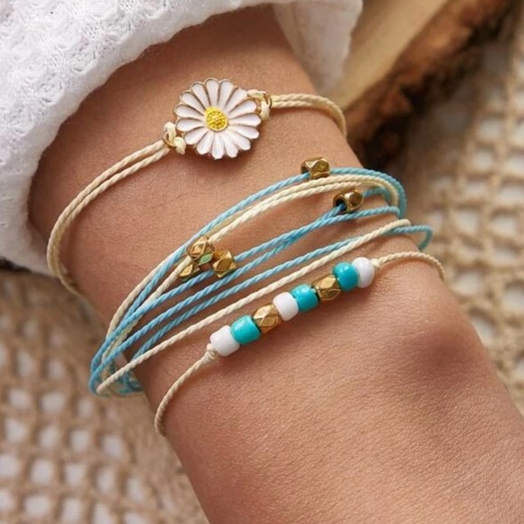 Jewelry - Bracelet set